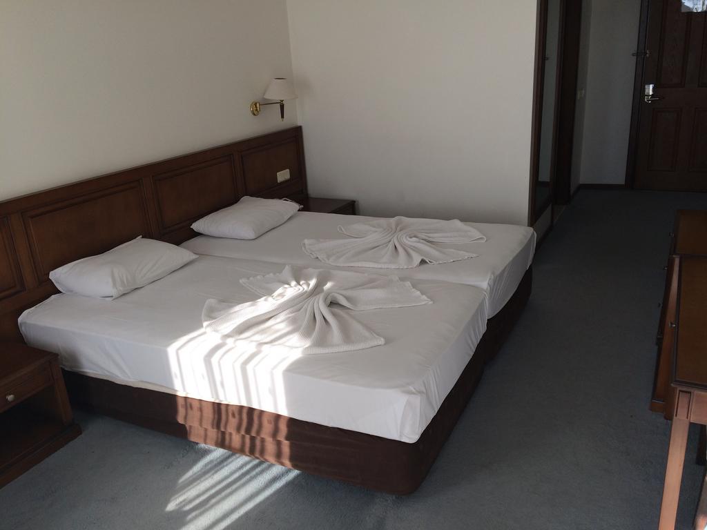 Coastlight Hotel Kusadasi Exterior photo